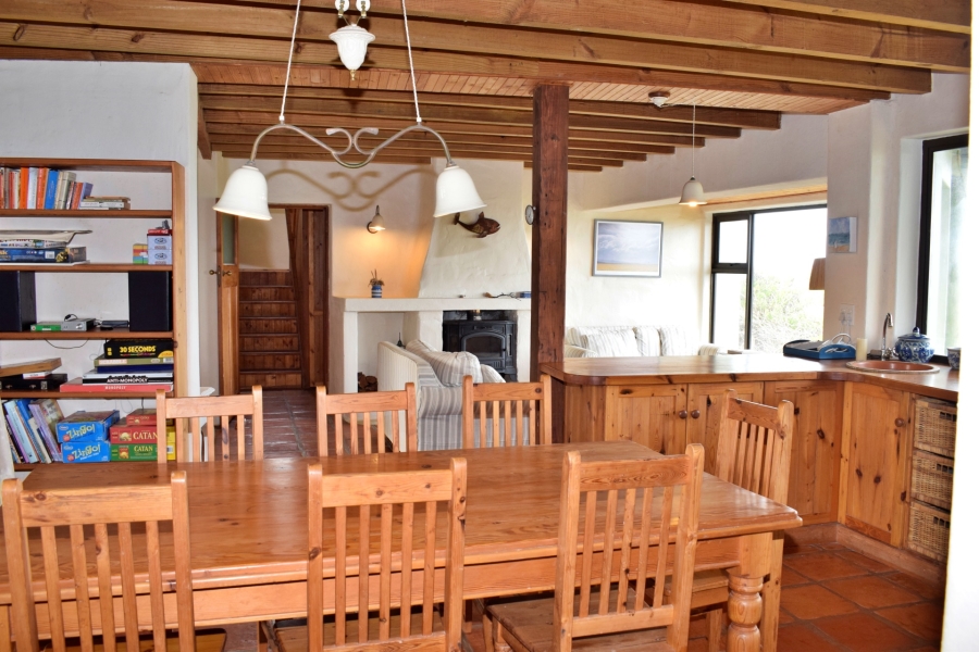 6 Bedroom Property for Sale in Suiderstrand Western Cape